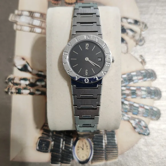 Elegant Bulgari Zero Women's watch with a sleek Black Dial. 100% Original! - Picture 1 of 15